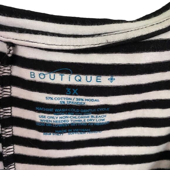 Boutique plus size blouse size 3XL vneck black & white stripe drop down sleeve - Picture 3 of 5